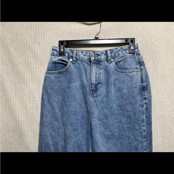 ASOS Design Rigid Tapered Jeans Blue Light Wash Size 28/32 - Picture 2 of 9